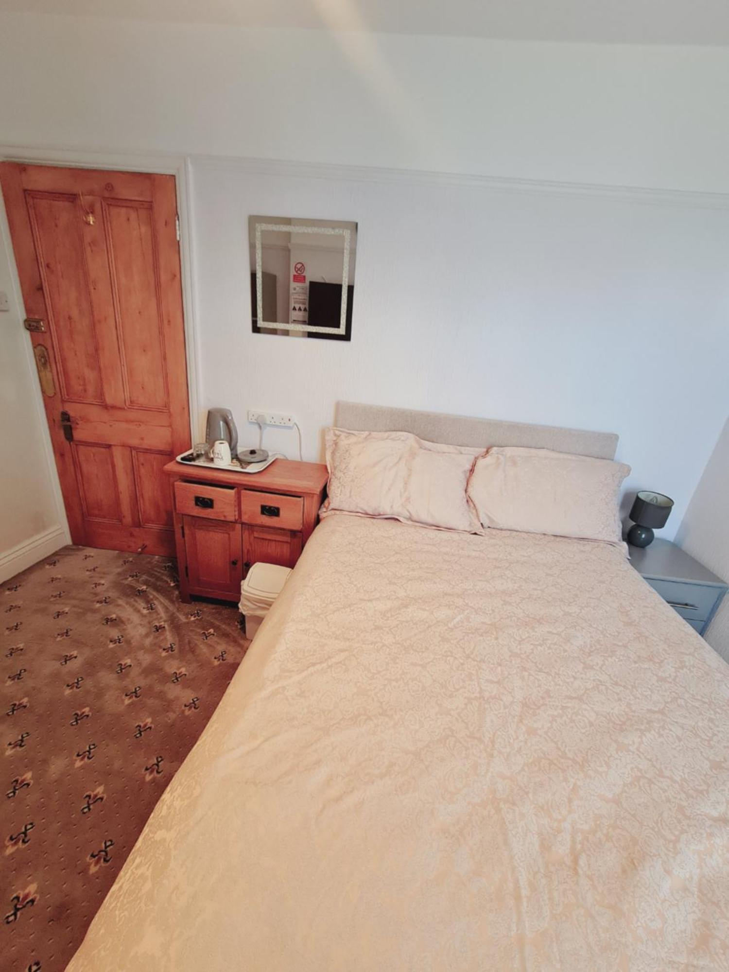 Thornbury Accommodation Burnham-on-Sea Esterno foto